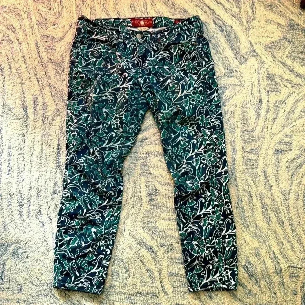 Lucky Brand Charlie Capri floral prints jeans 8/29